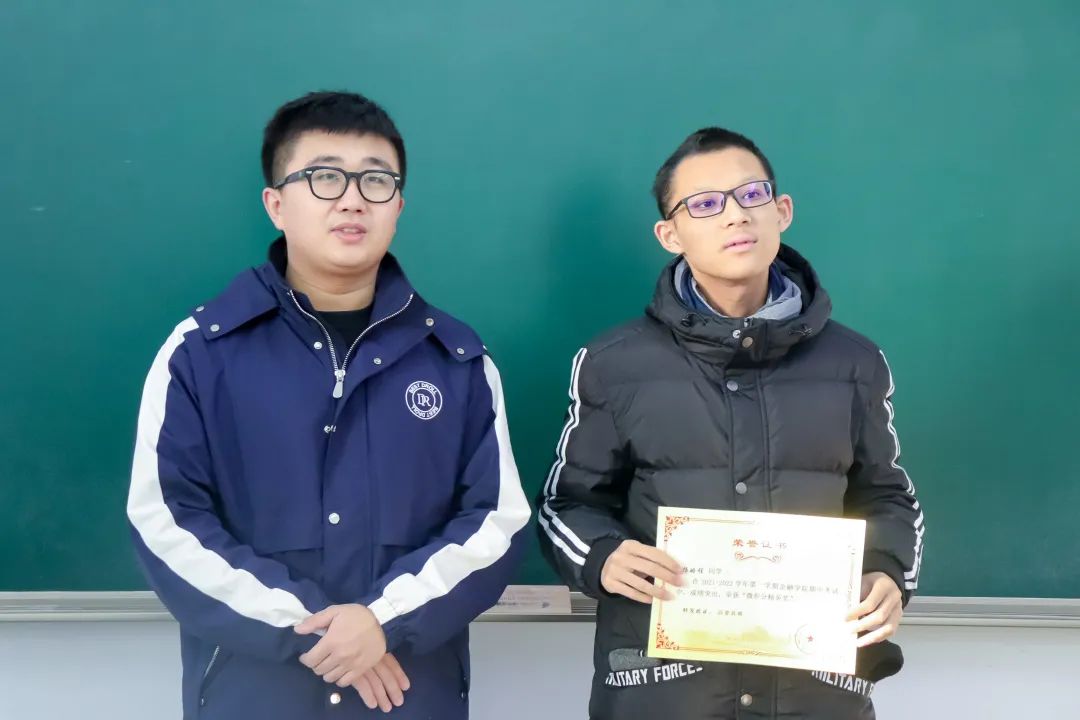 说明: 微信图片_20211118234410